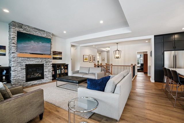 10620 N Coneflower COURT, Mequon, WI 53097