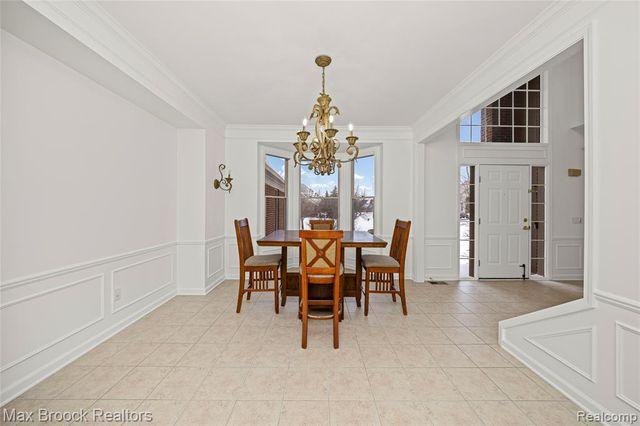 6901 Reed Court, West Bloomfield, MI 48322