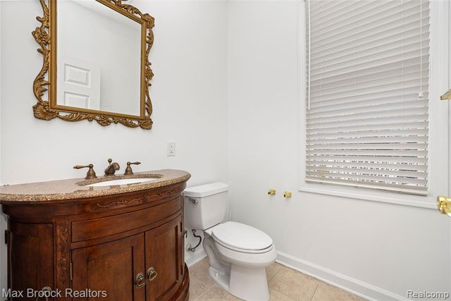 6901 Reed Court, West Bloomfield, MI 48322