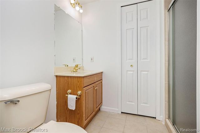 6901 Reed Court, West Bloomfield, MI 48322