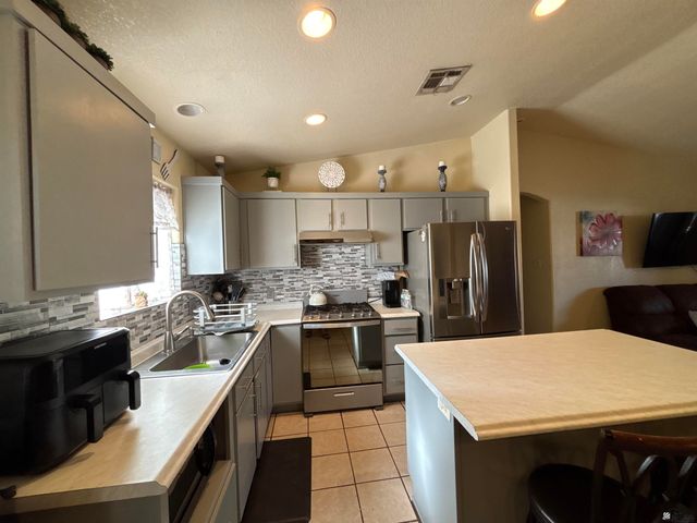 2694 S Laramie Way, Yuma, AZ 85365