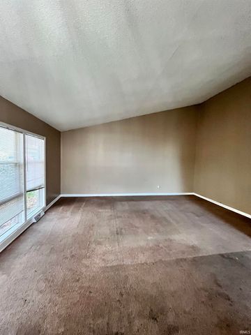 2943 Travis Street, Peru, IN 46970