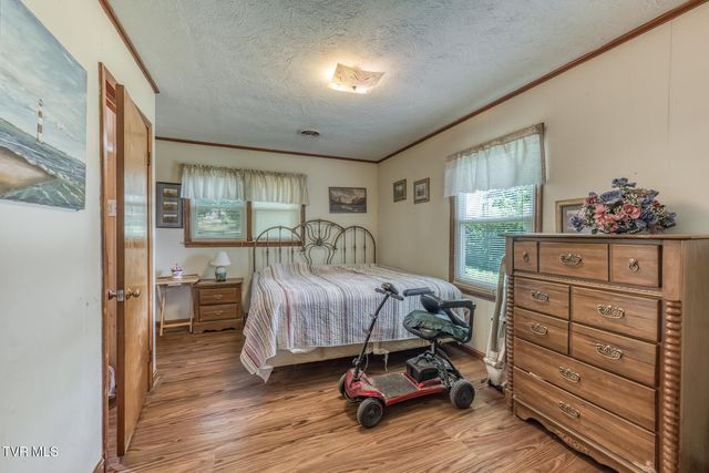 128 Crossway Road, Bristol, VA 24201