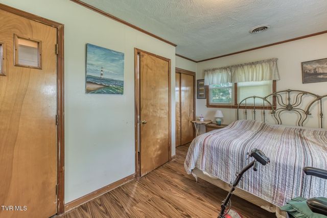 128 Crossway Road, Bristol, VA 24201