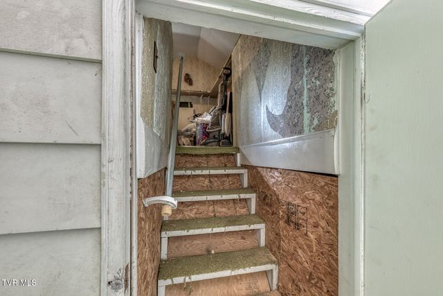 128 Crossway Road, Bristol, VA 24201