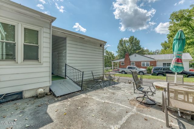 128 Crossway Road, Bristol, VA 24201
