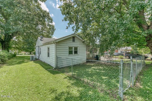 128 Crossway Road, Bristol, VA 24201