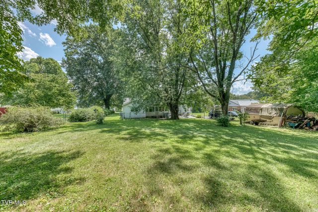 128 Crossway Road, Bristol, VA 24201