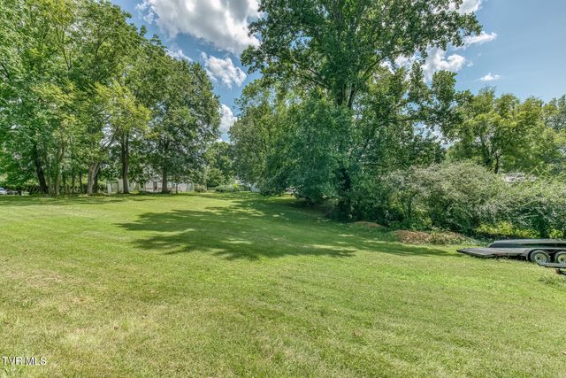 128 Crossway Road, Bristol, VA 24201