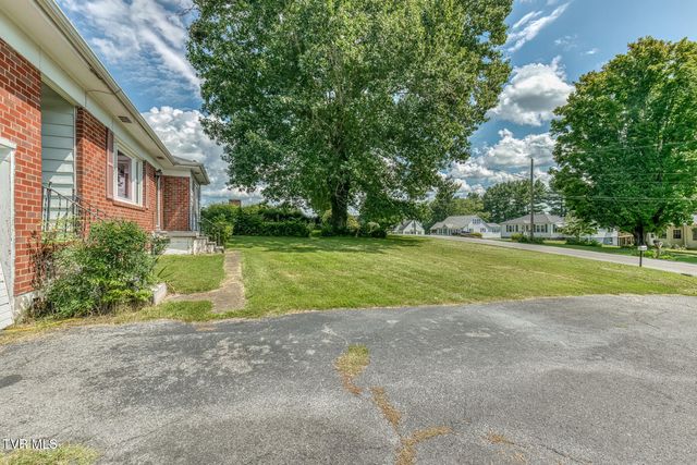 128 Crossway Road, Bristol, VA 24201