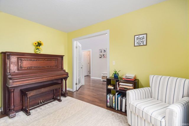 2152 Heather Court, Warsaw, IN 46580