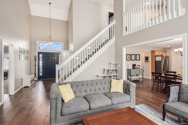 2152 Heather Court, Warsaw, IN 46580