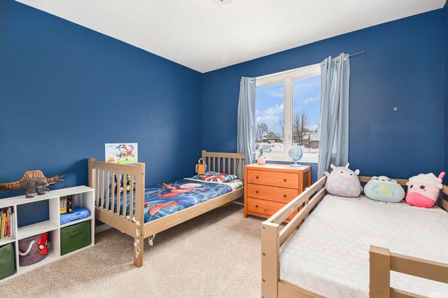 2152 Heather Court, Warsaw, IN 46580