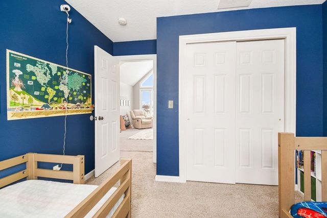 2152 Heather Court, Warsaw, IN 46580