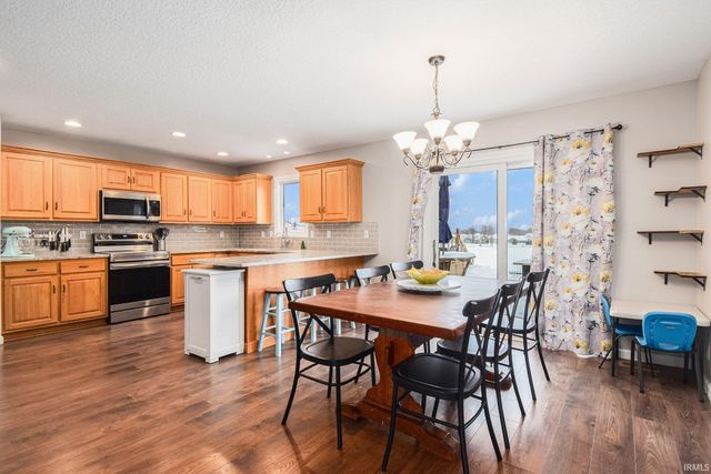 2152 Heather Court, Warsaw, IN 46580