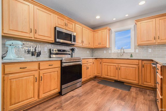 2152 Heather Court, Warsaw, IN 46580