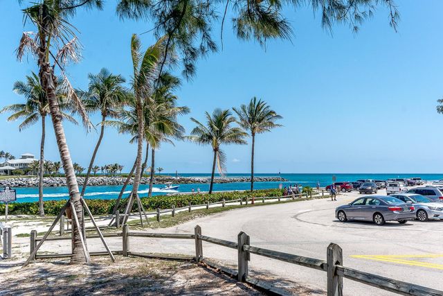 400 OCEAN TRAIL Way 406, Jupiter, FL 33477