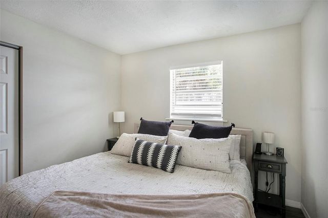4602 W HAWTHORNE ROAD, Tampa, FL 33611