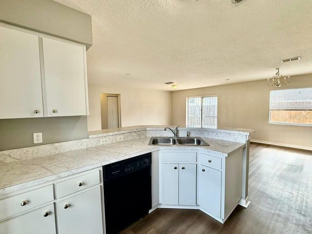 4101 W NASSAU STREET, Tampa, FL 33607