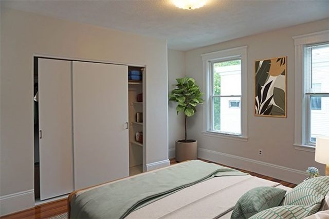 58 Oxford St 3, Somerville, MA 02143