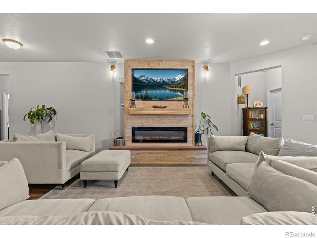 225 Dorothy Drive, Berthoud, CO 80513