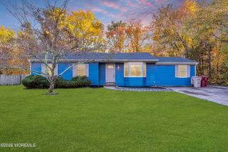 20 Jeanette Street, Bayville, NJ 08721