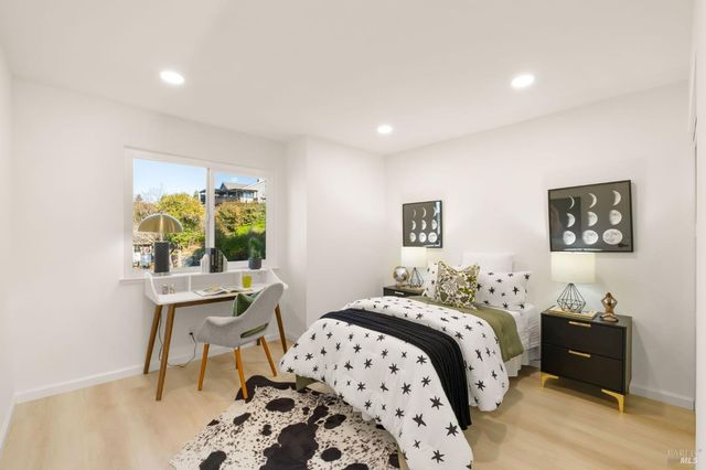 480 Raymond Dr, Benicia, CA 94510