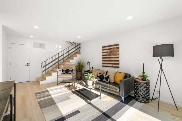 480 Raymond Dr, Benicia, CA 94510