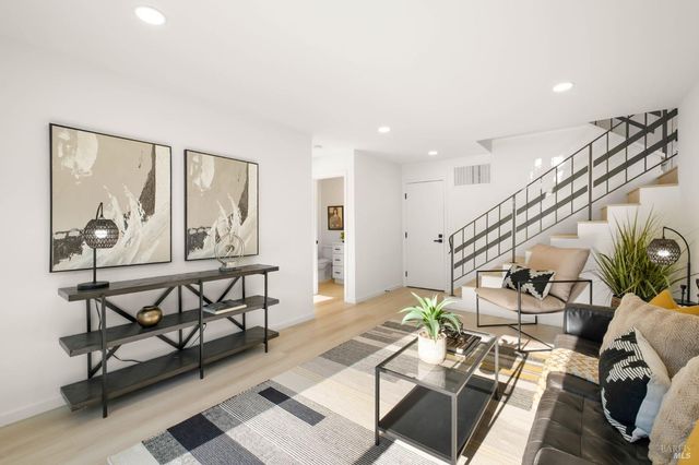 480 Raymond Dr, Benicia, CA 94510