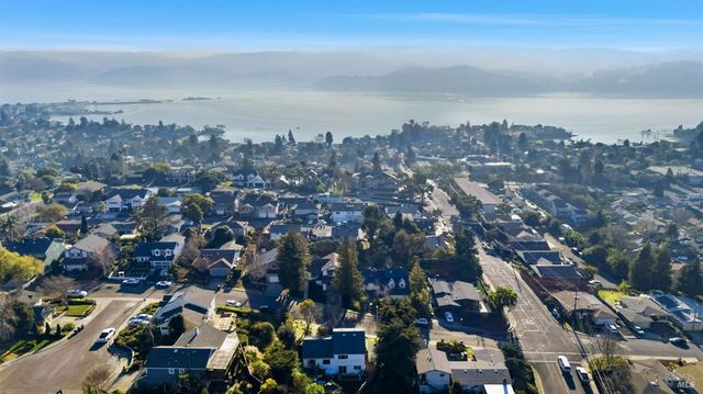 480 Raymond Dr, Benicia, CA 94510