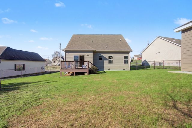 1901 Sheffield Ln, Columbia, TN 38401