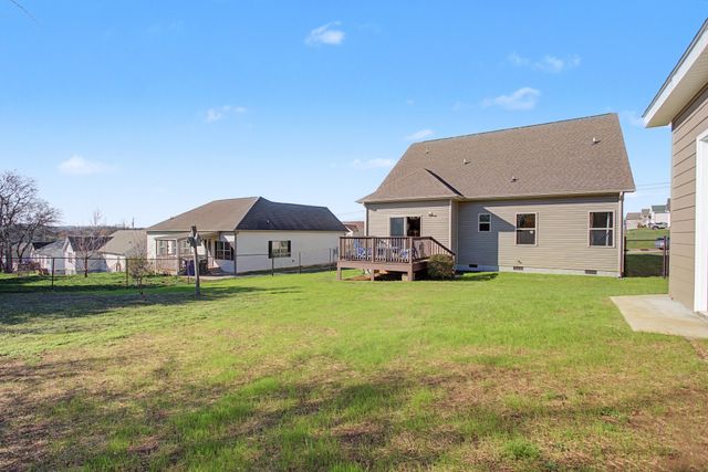 1901 Sheffield Ln, Columbia, TN 38401