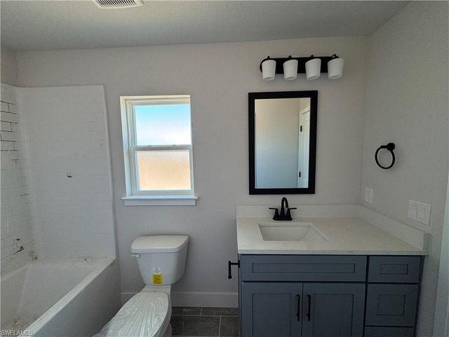 4112 NW 37th ST, Cape Coral, FL 33993