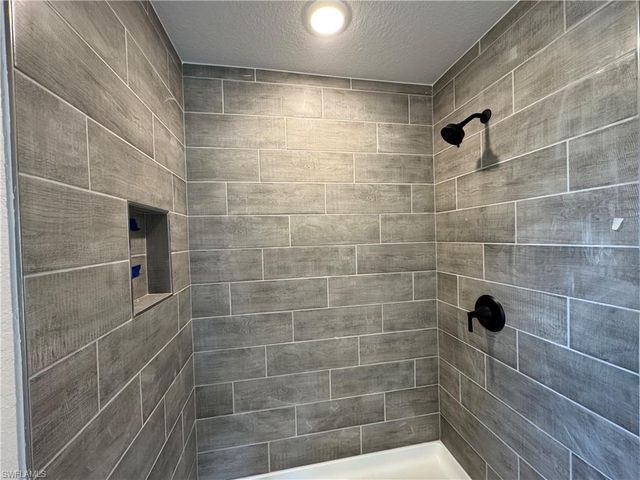 4112 NW 37th ST, Cape Coral, FL 33993