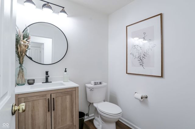 4229 Greenthread Drive, Zionsville, IN 46077