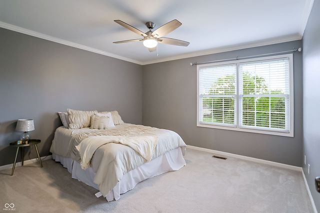 4229 Greenthread Drive, Zionsville, IN 46077