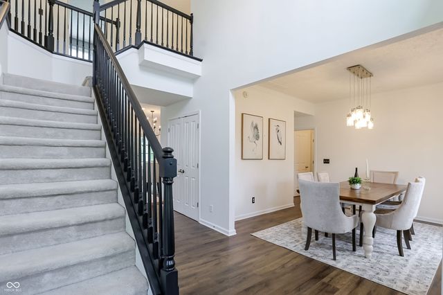 4229 Greenthread Drive, Zionsville, IN 46077