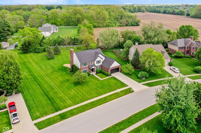 4229 Greenthread Drive, Zionsville, IN 46077