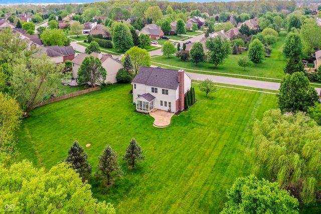 4229 Greenthread Drive, Zionsville, IN 46077