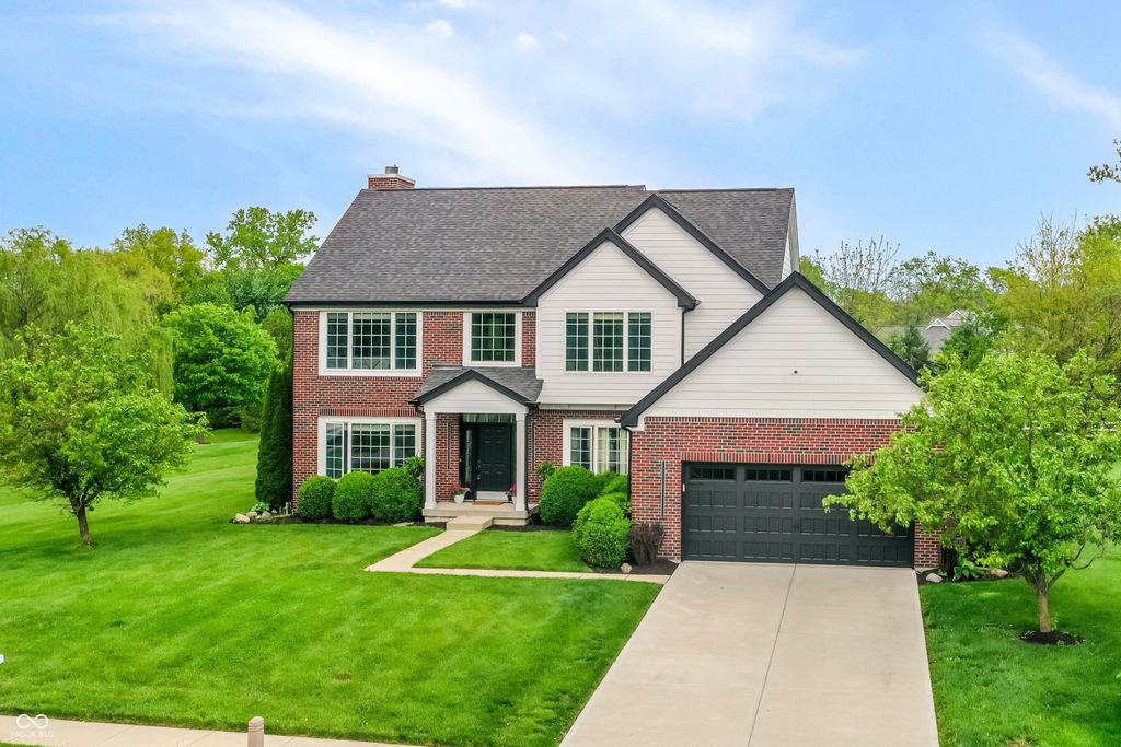 4229 Greenthread Drive, Zionsville, IN 46077