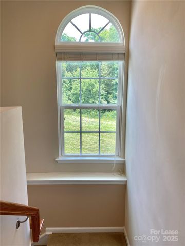 2601 Silverthorn Drive, Charlotte, NC 28273