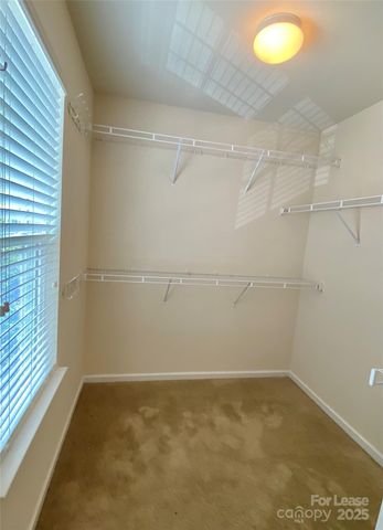 2601 Silverthorn Drive, Charlotte, NC 28273