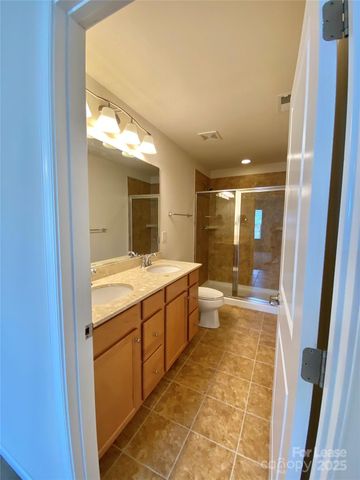 2601 Silverthorn Drive, Charlotte, NC 28273