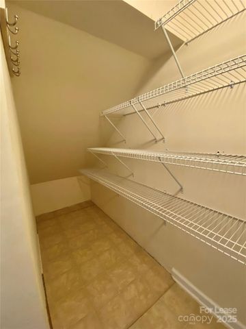 2601 Silverthorn Drive, Charlotte, NC 28273