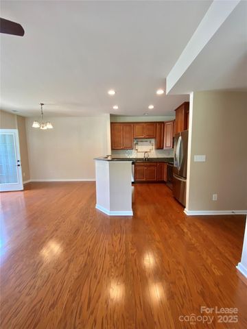 2601 Silverthorn Drive, Charlotte, NC 28273