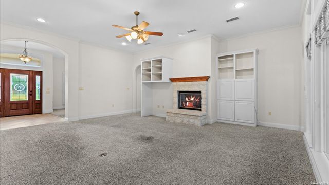 1443 KINGS COVE DR, Canyon Lake, TX 78133