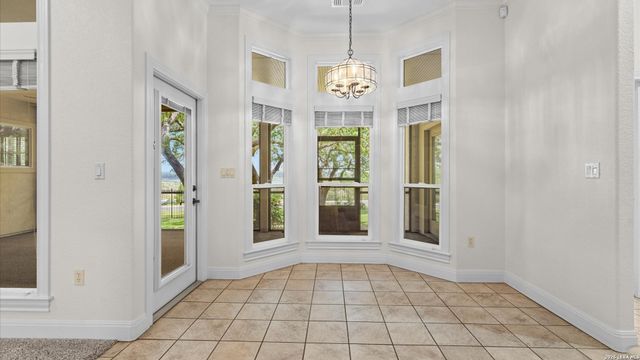 1443 KINGS COVE DR, Canyon Lake, TX 78133