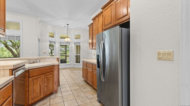 1443 KINGS COVE DR, Canyon Lake, TX 78133