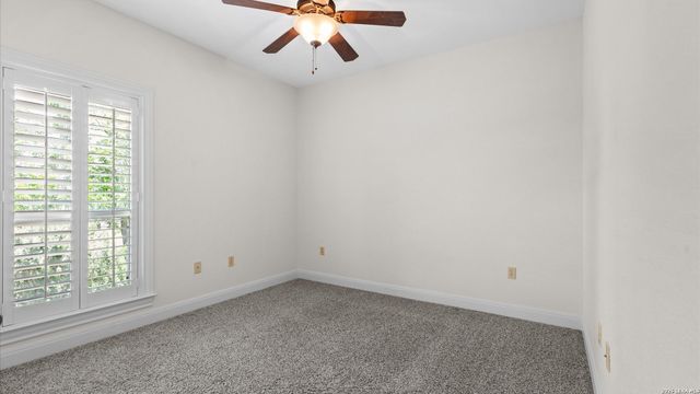 1443 KINGS COVE DR, Canyon Lake, TX 78133