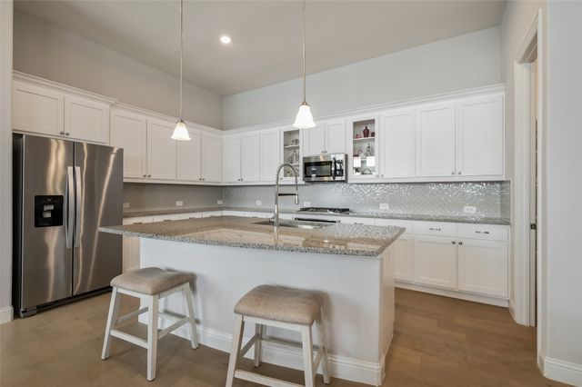 711 Waterbrook Parkway, Argyle, TX 76226